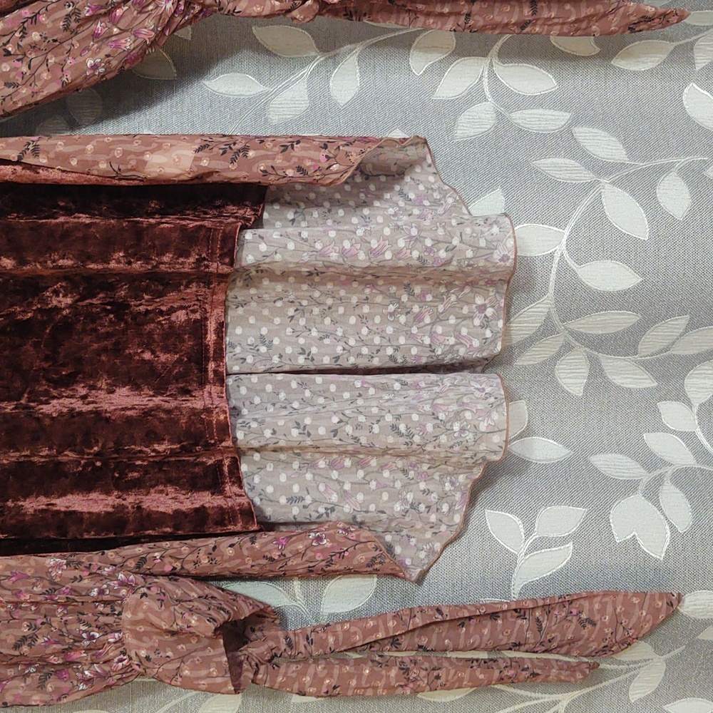 Ivy Jane Velvet and Chiffon Women's Top size L - Picture 4 of 10